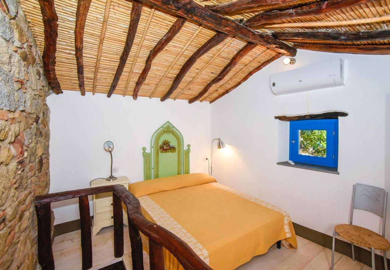La Corte del Carrubo Bari Sardo Exterior foto